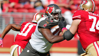 Carolina Panthers sign another former Tampa Bay Buccaneers player