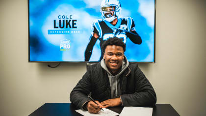 Panthers center signs two-year extension