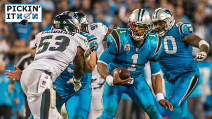 Photo: Philadelphia Eagles Sheldon Brown reacts while running a