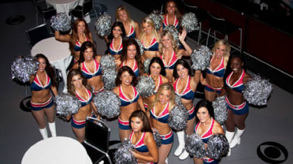 2012 Eagles Cheerleaders Calendar Unveiling