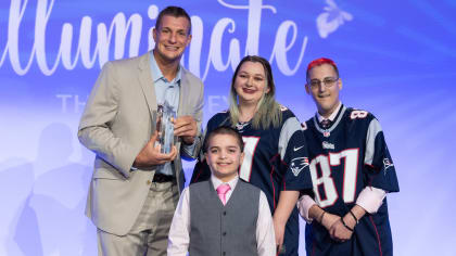 Gronk visits backyard football field of 'Make a Wish' child 