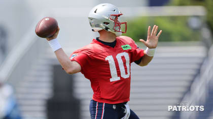 Patriots QB Mac Jones ends tough day on bench