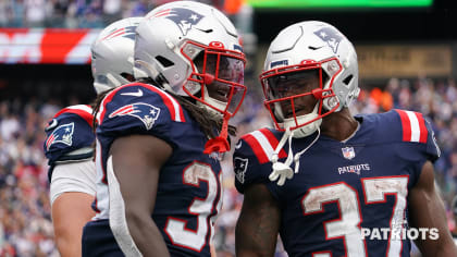 Patriots RBs Damien Harris and Rhamondre Stevenson continue