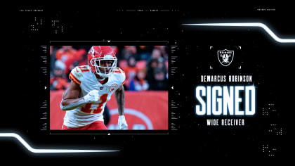 Raiders sign WR Demarcus Robinson