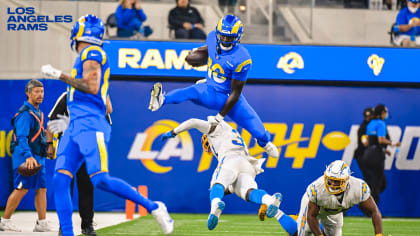 Los Angeles Rams quarterback Bryce Perkins throws before an NFL football  game against the Seattle Seahawks Tuesday, Dec. 21, 2021, in Inglewood,  Calif. (AP Photo/Ashley Landis Stock Photo - Alamy