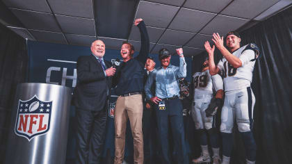 Eagles presented with George Halas Trophy following NFC