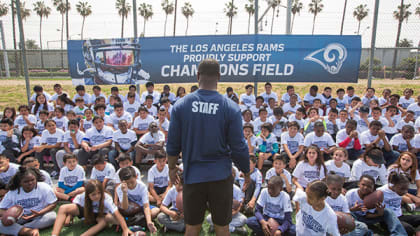 LA Rams coaches host clinic for Combat Center youth