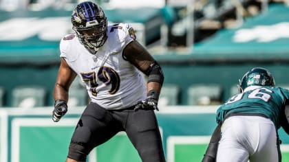 Ravens OT Ronnie Stanley Spent $12,000 of His First NFL Paycheck on a  4,500-Year-Old Samurai Sword