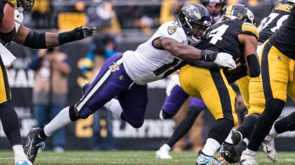 Ravens' Roquan Smith butchers first pitch at Orioles game