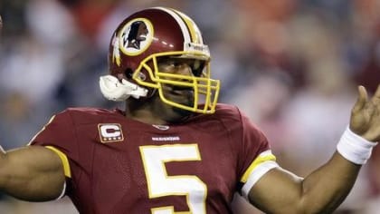 Philadelphia Eagles trade Donovan McNabb to Washington Redskins