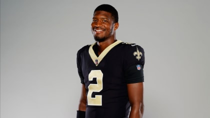 Jameis Winston took off his cape, doesn't play the hero as quarterback of  the Saints