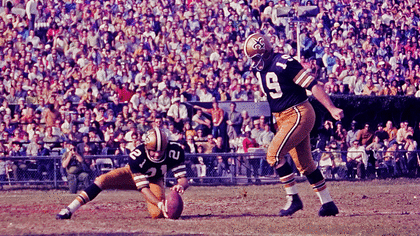 Kickers Tom Dempsey and Justin - Pro Football Hall of Fame