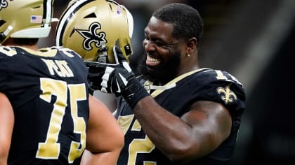 Terron Armstead limps off, Saints trail by 10 - NBC Sports