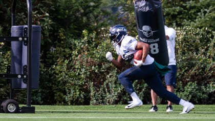 Thursday Practice Report: Rashaad Penny, Neiko Thorpe Return For Seahawks