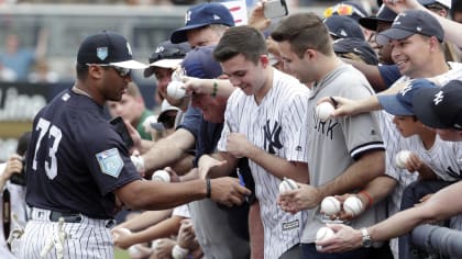 Russell Wilson takes at-bat with Yankees (Video)