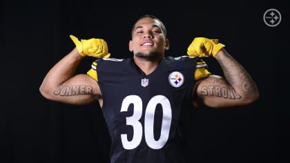 Steelers: James Conner's back muscles are so big they don't look real