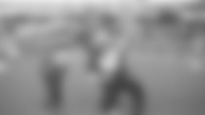 Sourdough and Nugget rocking out during Intros