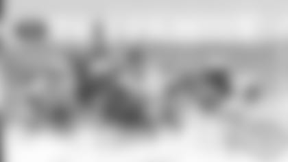 WelcomeToTheFamily_16x9_All