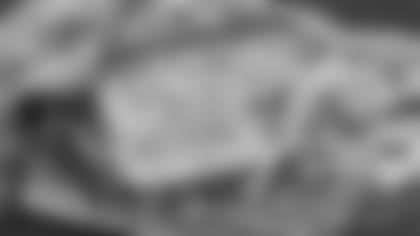 Buffalo_Chicken_Dip_HERO