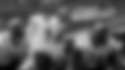 foles-pregame-warmup-100220