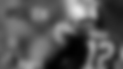 opposingviews_centerpiece_102314.jpg
