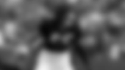 Bears linebacker T.J. Edwards