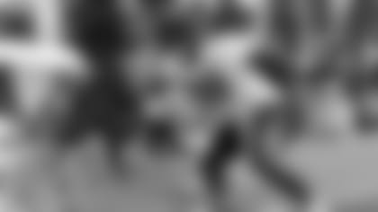 Bears rookie defensive lineman Gervon Dexter Sr.