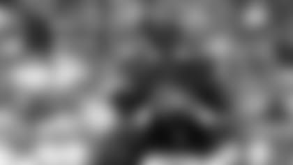 Bears QB Justin Fields in action.