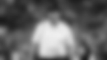 Bears coach Matt Eberflus