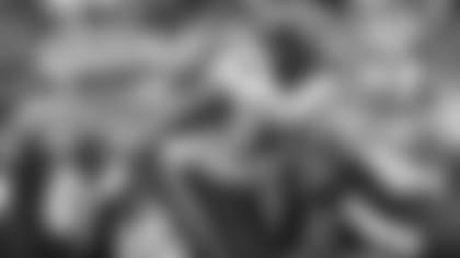 hicks-pregame-warmup-bengals