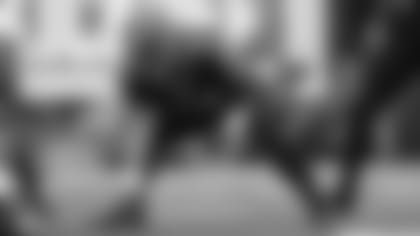 200913-Bledsoe-Amani_stance