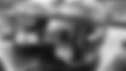 201213-Bengals-helmets-sideline