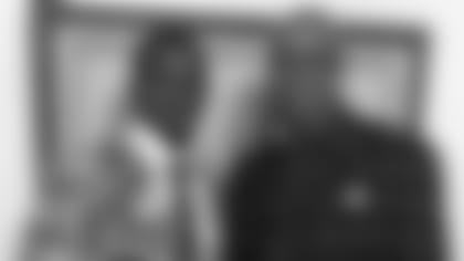 Walton_Family_Pic2.jpg
