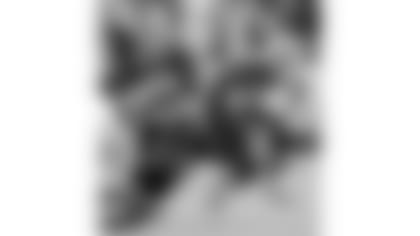 030914-Bengals_Raiders-AP_03091402073-Marcio Jose Sanchez-NEW