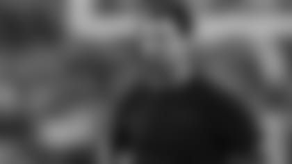 190906-Taylor-Zac_coaching (AP)