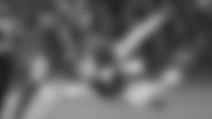 Joe Mixon and the running game got going early in the UK.