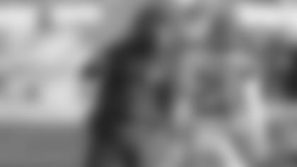 201101-Taylor-Zac_coaching