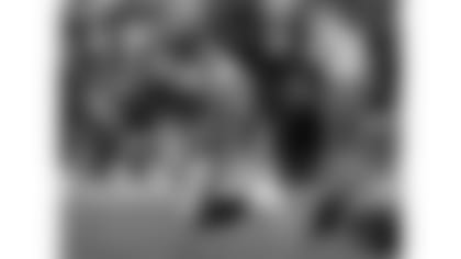 030928-Bengals_Browns-AP_03100502384-Kevin Rivoli-NEW