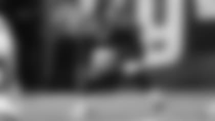 170925-Jerry-John_stance (AP)