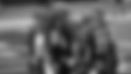 Joe Burrow rallied his guys one last time Sunday.