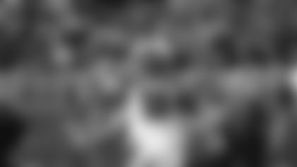 When he's healthy, Tyler Eifert lifts everyone on offense. Especially A.J. Green (18).