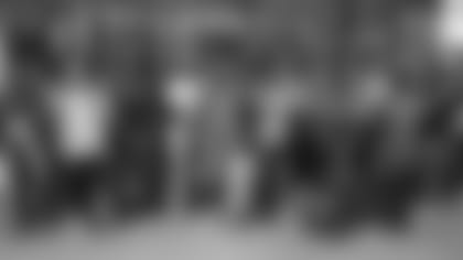 mixon-shopping-spree-group