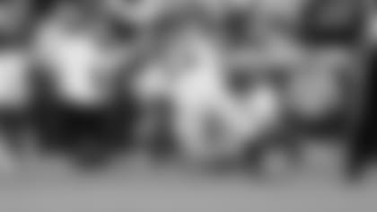 Sam Hubbard takes out Patrick Mahomes.