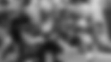 San Francisco 49ers running back Matt Breida (22) runs the ball during the first half an NFL football game against the Cincinnati Bengals, Sunday, Sept. 15, 2019, in Cincinnati. (AP Photo/Gary Landers)