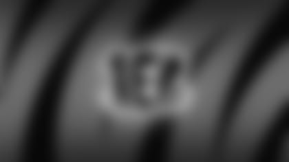 200330-zoom-background-stripes