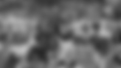 Big Josh Tupou went active vs. Steelers