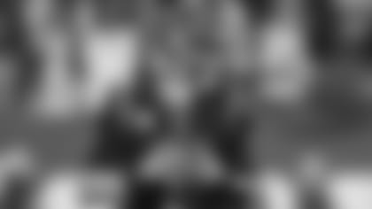 Joe Burrow: Leading.