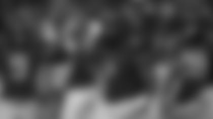 West Virginia linebacker David Long brings ferocity.