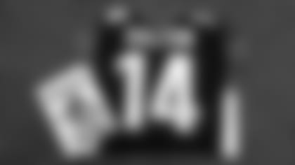 tdbh-dalton-autographed-jersey