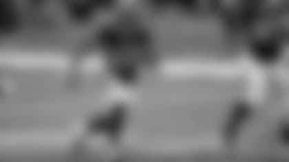 Cincinnati Bengals running back Joe Mixon (28) runs against the Jacksonville Jaguars in the first half of an NFL football game in Cincinnati, Sunday, Oct. 4, 2020. (AP Photo/Bryan Woolston)